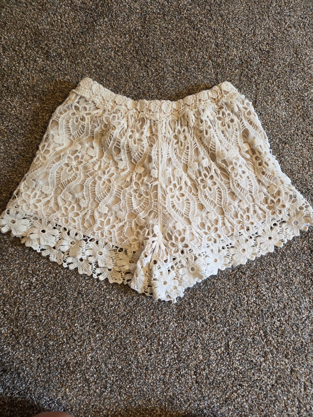ODDY Cream Floral Crochet Lace Shorts